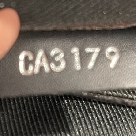 Louis Vuitton District PM Damier Graphite Messenger Bag (144716) - Picture 12 of 16